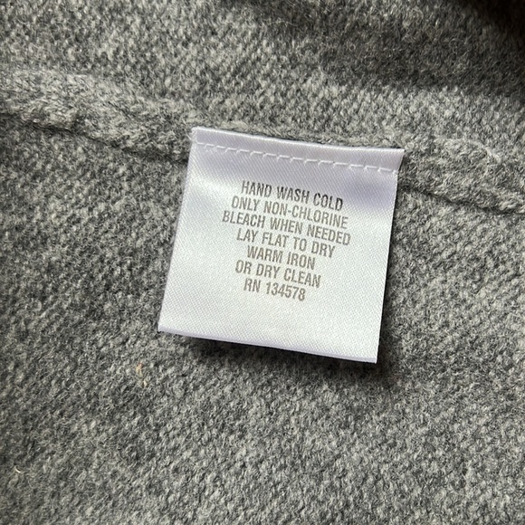 NWT Vineyard vines wool cardigan sweater size S - Picture 8 of 8